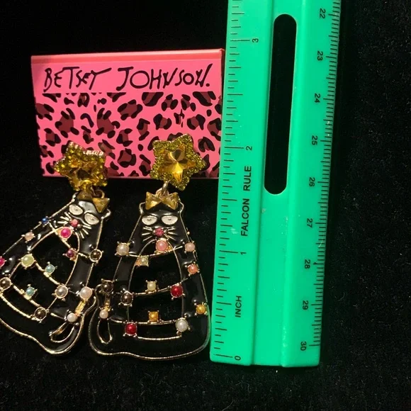 NWT Betsey Johnson dangly cat earrings - Picture 4 of 4